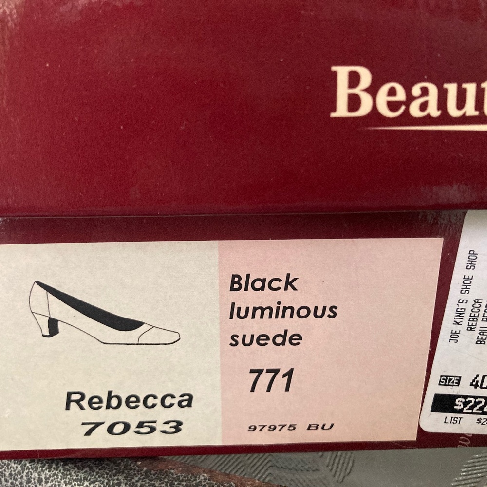 BeautiFeel Suede Pumps